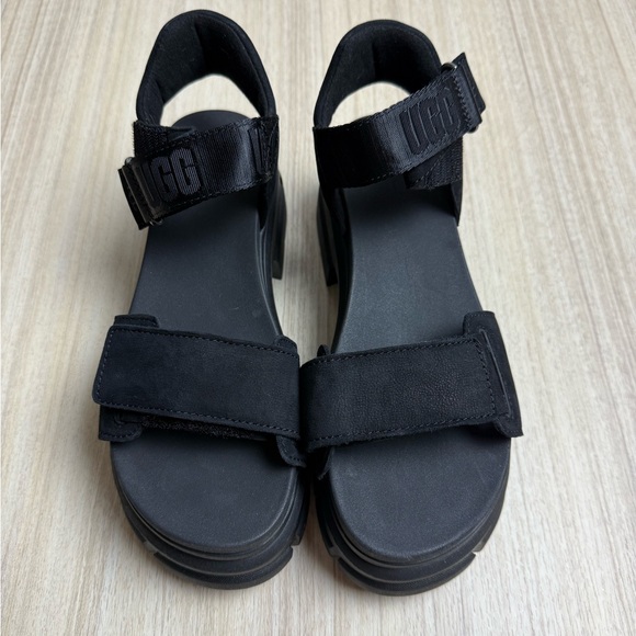 UGG - NWT Ashton Ankle Sandal - Black - Sz 8 - Picture 4 of 8